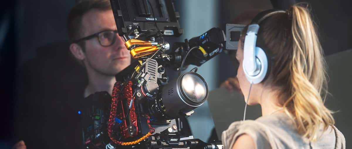 PAVO lens product shot 4